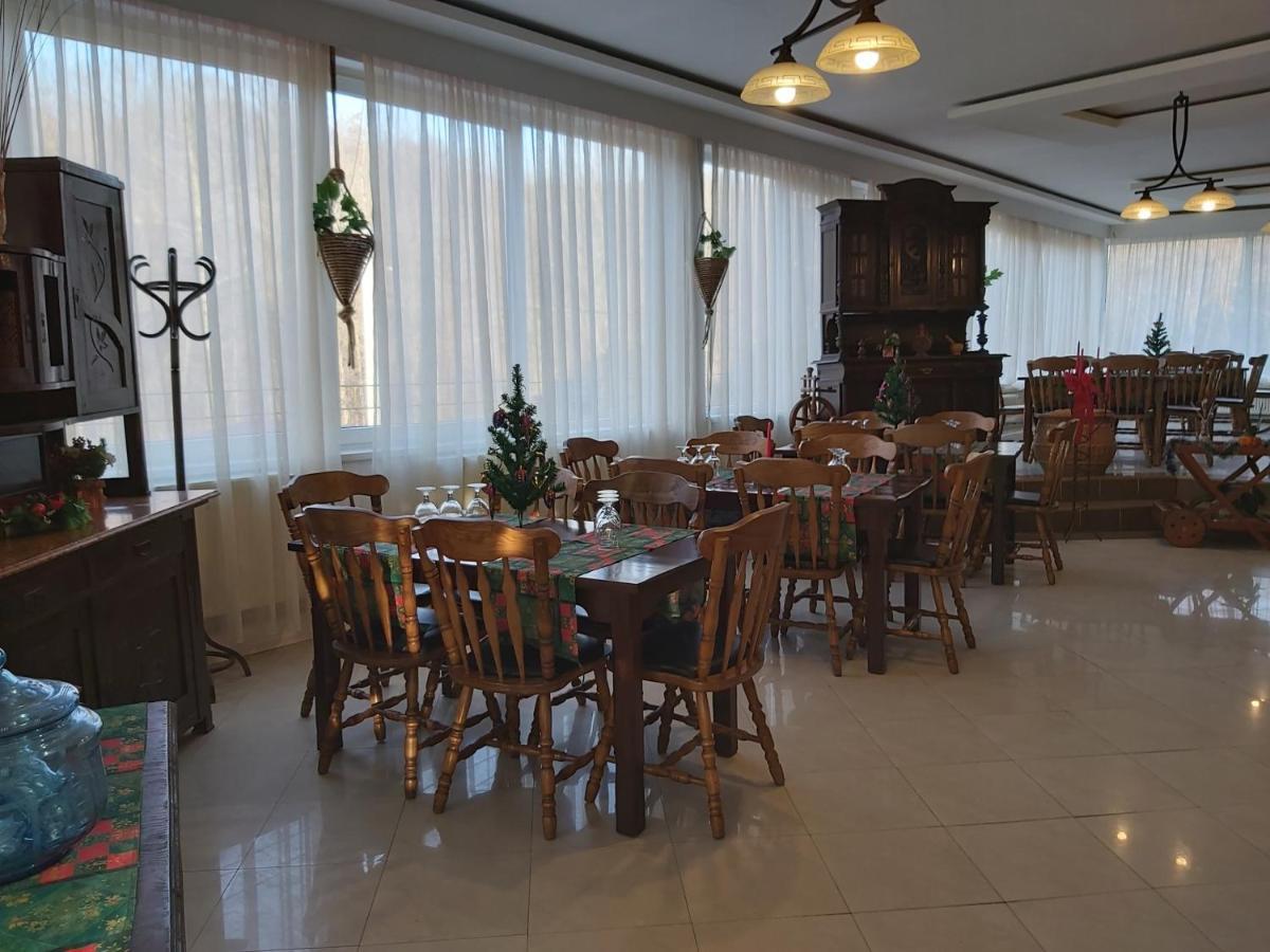Hotel Turist Решіца Екстер'єр фото