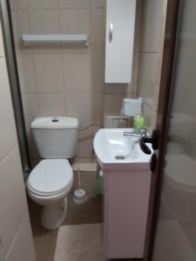 Hotel Turist Решіца Екстер'єр фото